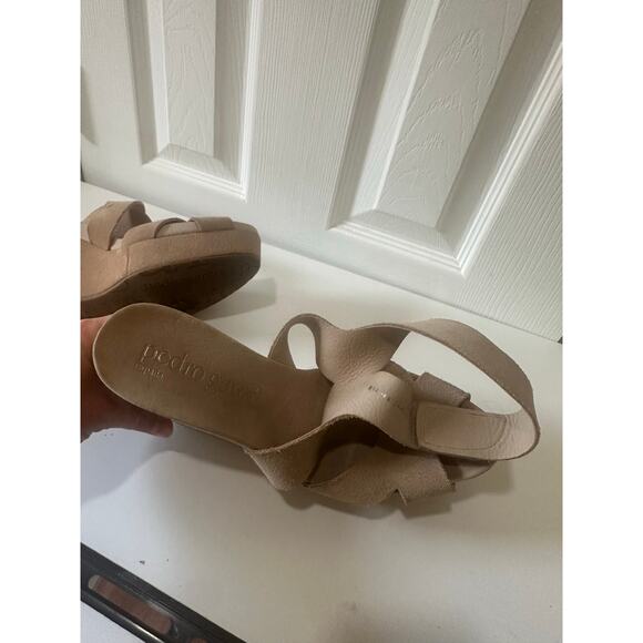 Pedro Garcia Sz 41.5 Women’s Suede Tan Wedge Sandals - Nice, Light Dirt - Picture 9 of 9